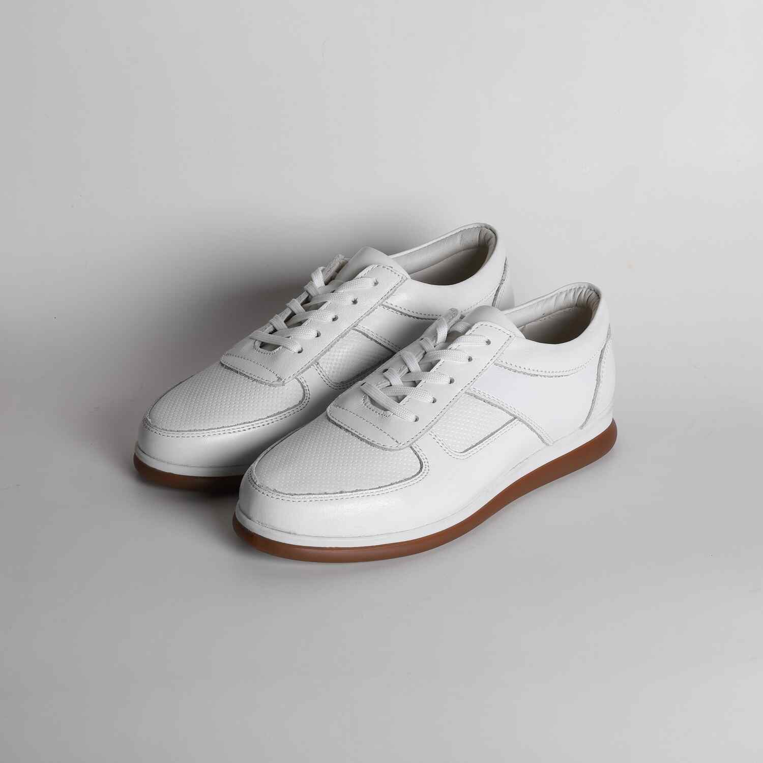 کفش زنانه اسپورت چرم